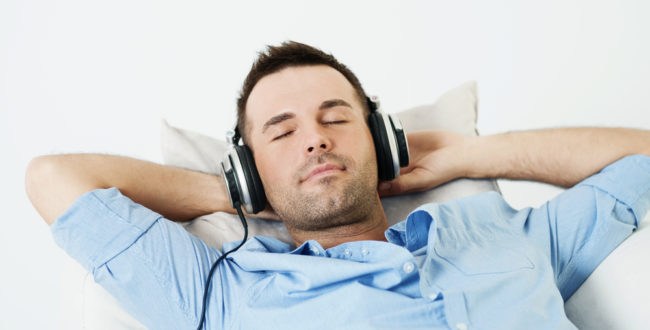 宮本浩二のハレルヤの歌詞の意味とは?魅力溢れる曲の内容について