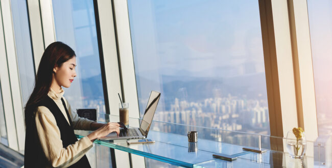 家入レオ「Pain」の歌詞の意味と曲から感じる魅力とは