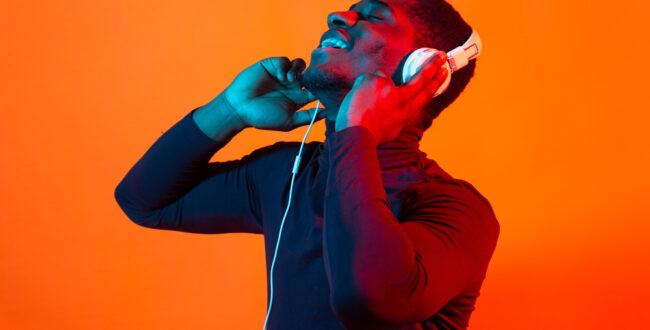 10-FEET「gg燦然」の歌詞の意味を考察!テーマ曲としての魅力とは