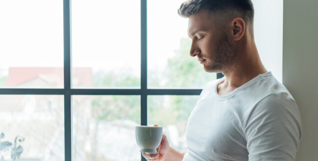 こっちのけんと「もういいよ」の歌詞の意味を考察！込められたメッセージとは