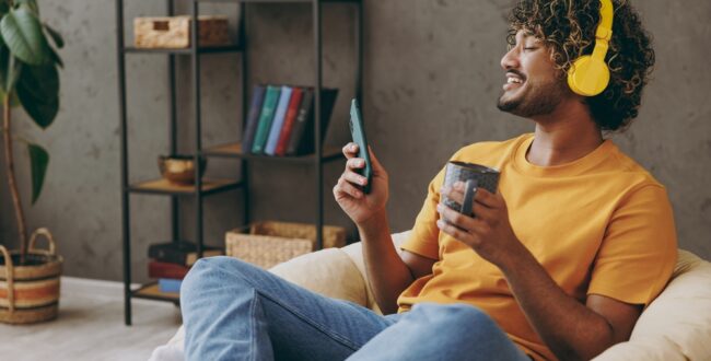 Mrs. GREEN APPLE「クスシキ」の歌詞の意味は？アニメのOPとしても注目！