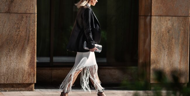 ずっと真夜中でいいのに。「形」の歌詞の意味は？映画主題歌としても注目！