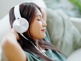 米津玄師,宇多田ヒカル「JANE DOE」歌詞の意味とは？曲に込められた思いが気になる！