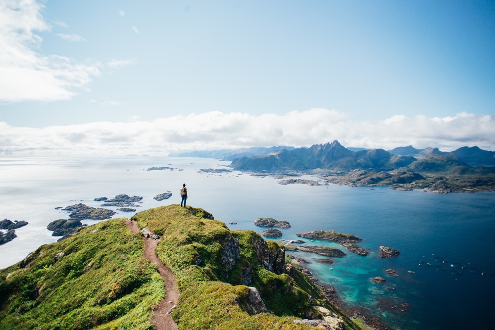 星野源「いきどまり」の歌詞の意味は？映画主題歌としての魅力に迫る！
