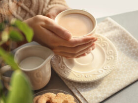 YOASOBI「BABY」の歌詞の意味は？TVアニメのエンディングテーマとしても注目！