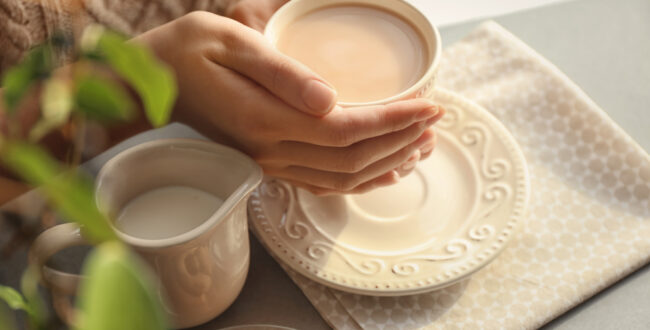 YOASOBI「BABY」の歌詞の意味は？TVアニメのエンディングテーマとしても注目！