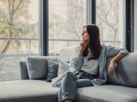 HANA「Cold Night」の歌詞の意味が気になる!アニメ主題歌としても注目!