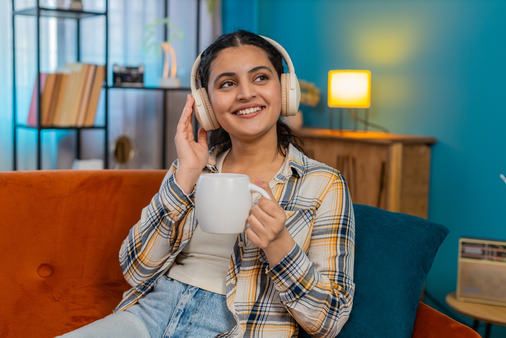 Uru「傍らにて月夜」の歌詞の意味は?映画主題歌としても大注目!