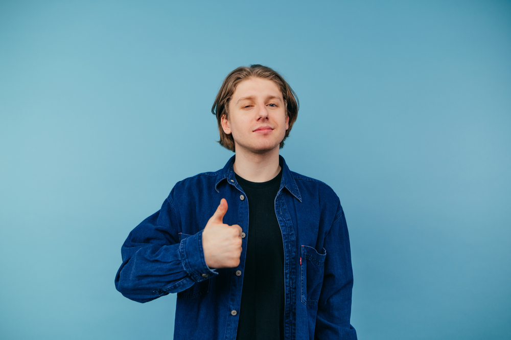 なとり「セレナーデ」の歌詞の意味は？大人気アニメのEDテーマとしても注目！