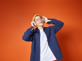 WANIMA「消えない理由」の歌詞の意味が気になる！アニメのOPテーマとしても期待！